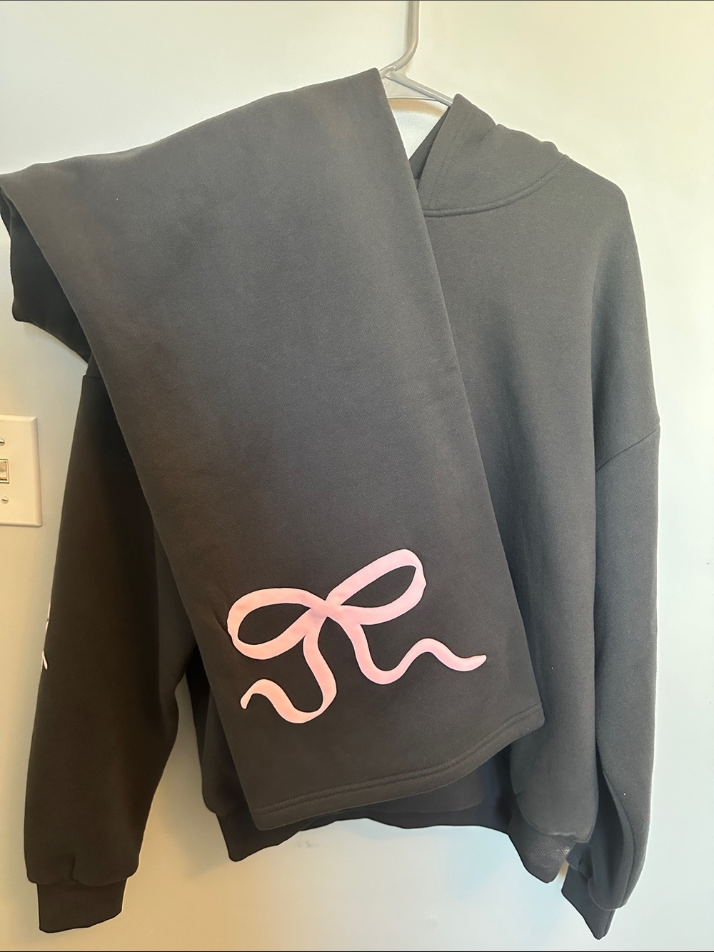 Edikted Dark Grey Hoodie and Sweatpants Set with Pink Bow Graphic - Women's Med